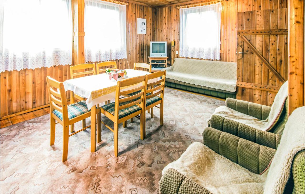 Awesome Home In Mragowo With Kitchen Kosewo  Eksteriør bilde